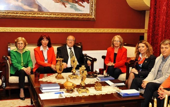 Одбор за соработка и доверба со јавноста